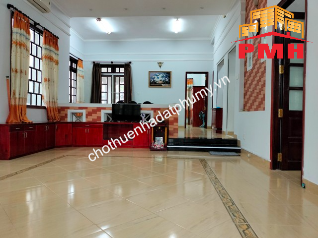 Phòng khách Biệt thự 3PN cho thuê Thị xã Phú Mỹ BRVT