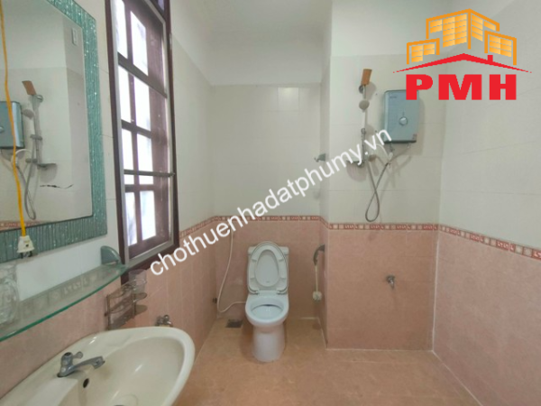 Toilet Biệt thự cho thuê Thị xã Phú Mỹ BRVT